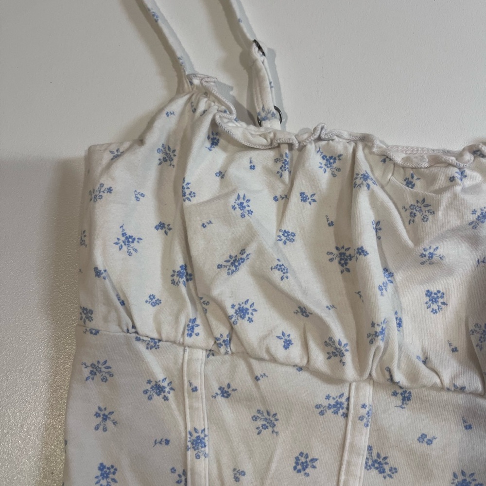 hollister white and blue floral ruffle milkmaid bustier tank top small - Picture 4 of 7